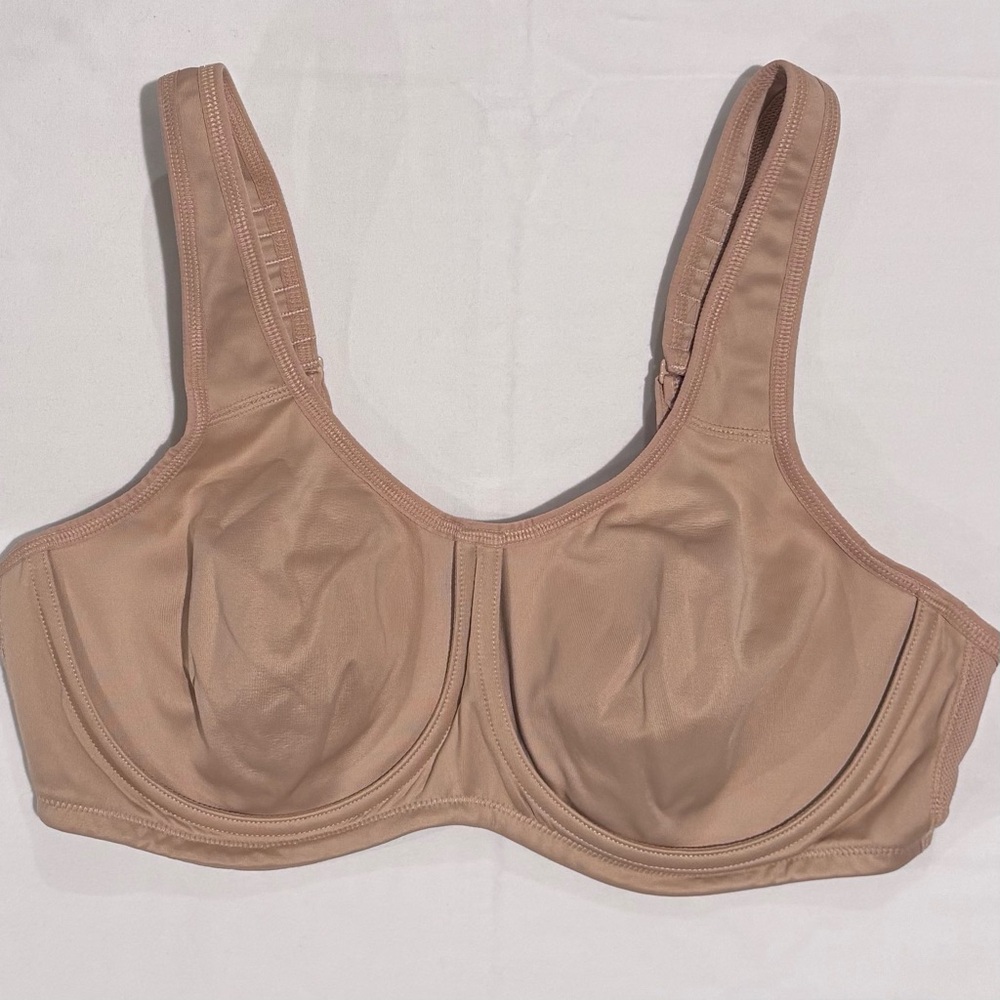 Felina Body X Underwire Sports Bra 40D 
Style 135131 Nude/Beige
